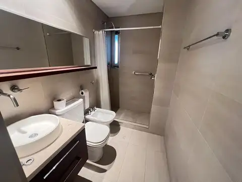 Departamento 4 ambientes con 3 baños