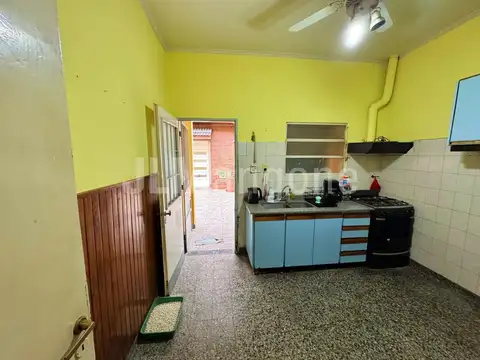 Depto Tipo Casa en Venta 50 años
