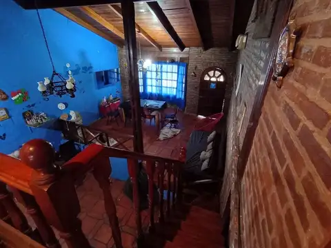 Venta Casa 6 ambientes con quincho Lanús Este