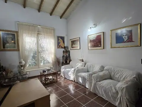 Casa  dos dormitorios parque  venta  Ituzaingo