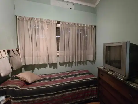 Casa  dos dormitorios parque  venta  Ituzaingo