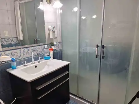 CASA 5 AMBIENTES CON PILETA EN ADROGUE