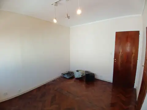 Departamento en Alquiler en Monserrat, $ 450.000