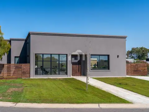 Casa  en Venta en San Ramón, Pilar del Este, Pilar