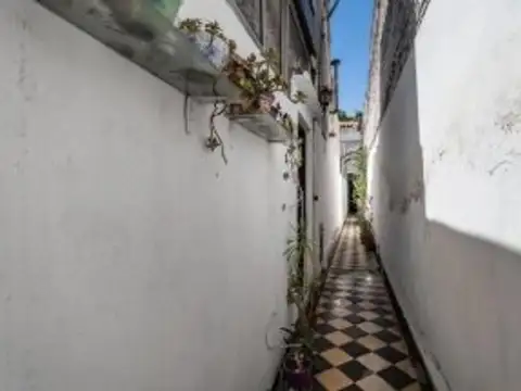 Av Belgrano 4100 , Piso Pb