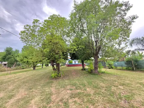 CASA QUINTA 3 AMBIENTES CON PILETA 2211m2 DE LOTE