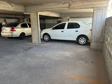 venda de cochera excelente ubicacion monserrat