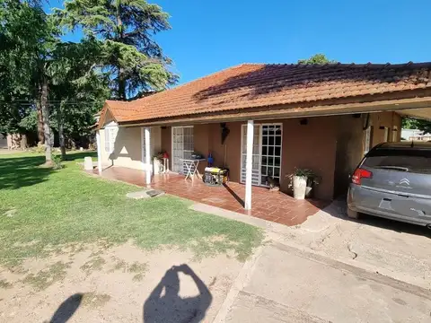Quinta en Venta en Paso Del Rey, USD 249.000