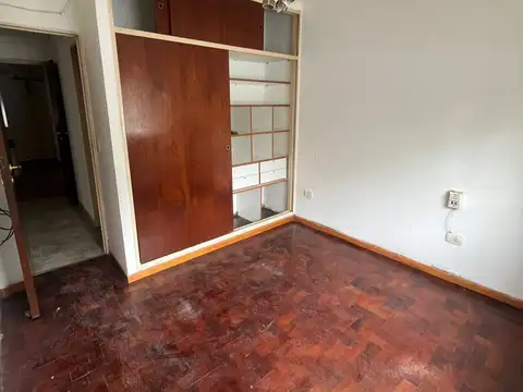 Depto Tipo Casa en Alquiler en Caseros, $ 950.000