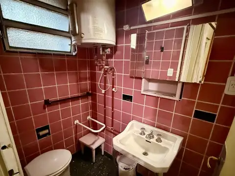 CASA LOTE EN VENTA EN V. SARMIENTO MORON