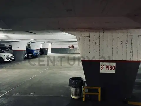 Cochera en Venta de 2  mts largo x 4  mts ancho