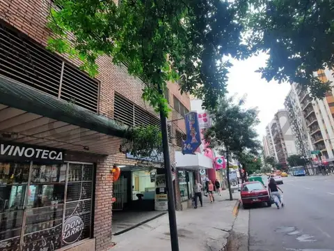 av colon 800, Piso 0