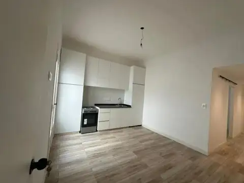 Av. Del Libertador 1100, Piso 1