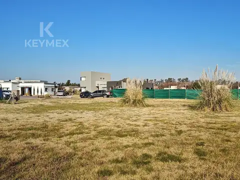 Terreno en Venta en Medal Country club, USD 49.000