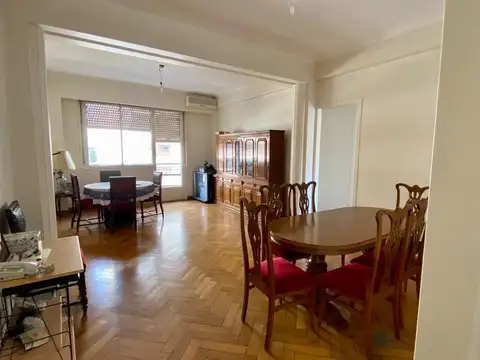 VENTA DEPARTAMENTO  3 AMB. CON BALCÓN EN RECOLETA