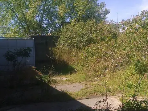 Excelente Planta Industrial 1775 m2 cubiertos mas 1380 m2 descubiertos en San Martin .