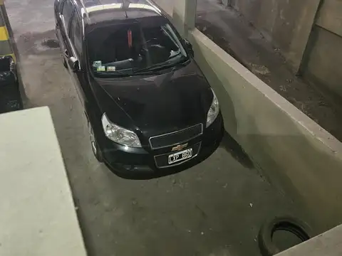 Cochera Santa Fe al 3100, cochera muy amplia parta camioneta, planta baja