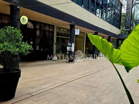 Local en Venta en Barrio Parque Leloir, USD 320.000