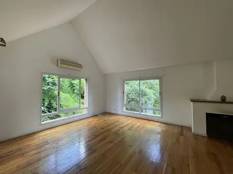 Casa en Alquiler 25 años