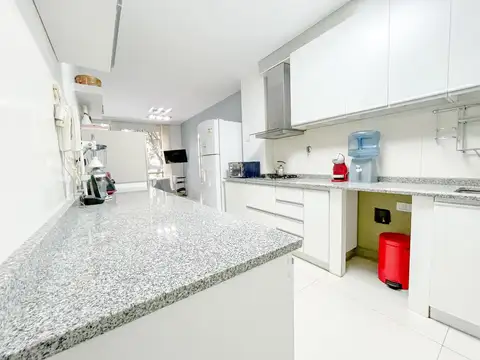 Departamento 4 ambientes con 3 baños