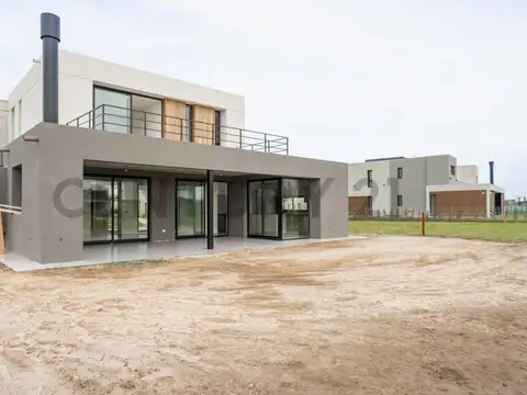 M798+75, Belén de Escobar, Provincia de Buenos Aires , Piso 0