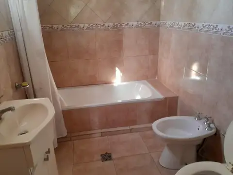 Depto Tipo Casa en Alquiler 30 años