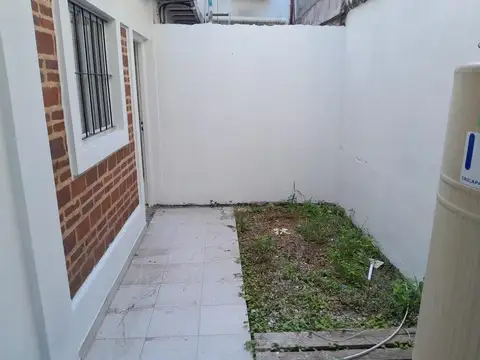 Depto Tipo Casa en Alquiler de 2 dormitorios