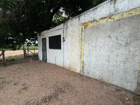 Alquilo casa 1 dormitorio patio y fondo Pando