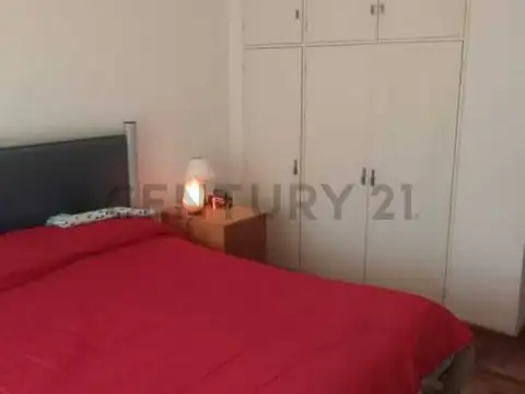 Rodriguez 100, Piso 3