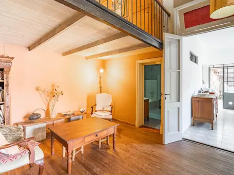 Casa 4 ambientes con 2 baños