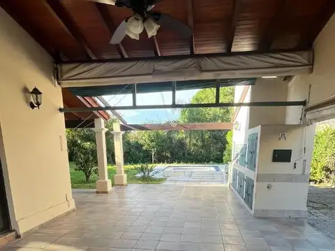 Casa en Venta con 5 cocheras