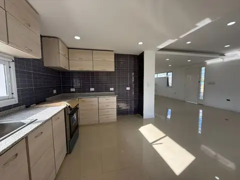 Casa en Venta con 1 cochera