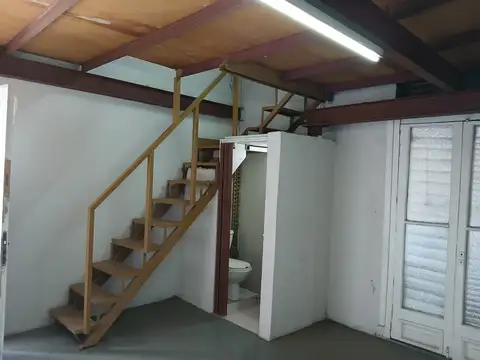 Local en Alquiler Via Púb.