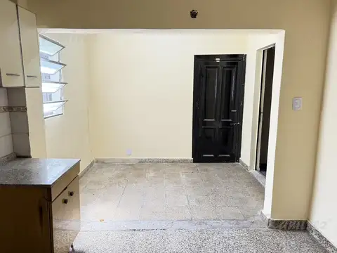 Departamento 3 ambientes con 1 baño