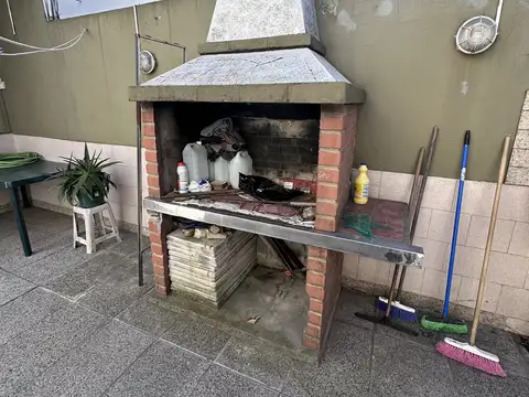 Depto Tipo Casa en Venta en Villa del Parque, USD 260.000