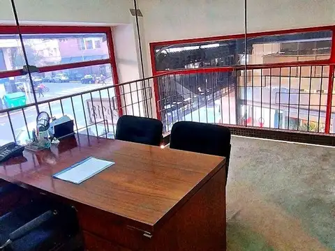 OPORTUNIDAD UNICA SOBRE AV RIVADAVIA / LOCAL CON ENTRADA INDEPENDIENTE