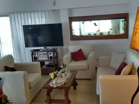 Alte G Brown 1500, Piso 9