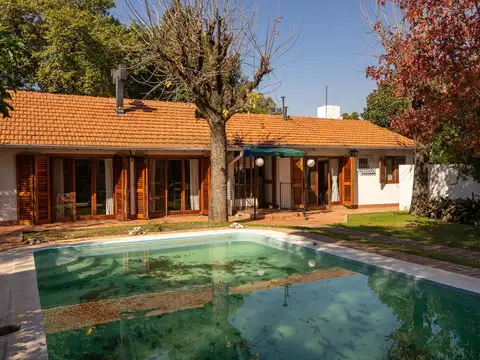 Venta - Casa 3 dormit    casa de huéspedes - Bella Vista