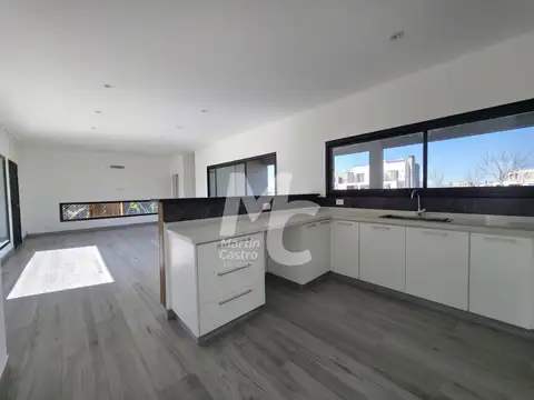 Casa en Venta en San Pablo, USD 218.000