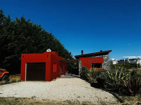 Casa en Alquiler en Barrio Residencial 1, USD 180