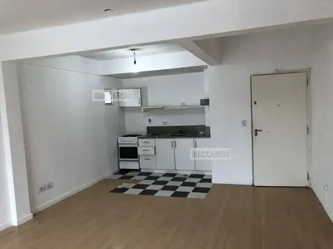 Departamento en Alquiler en Floresta, $ 680.000