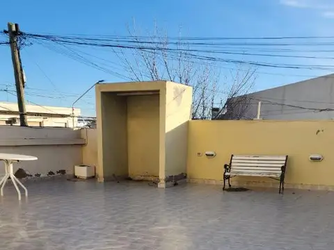 Casa 4 ambientes con 4 baños