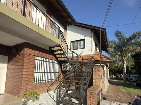 Villa Adelina (Wernicke 1850) Departamento 2 ambientes en 1er piso con patio