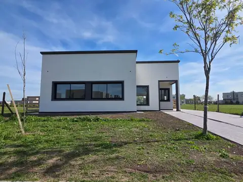 Leandro Niceforo Alem 3300