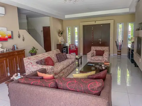 Casa en Venta en Septiembre, USD 395.000