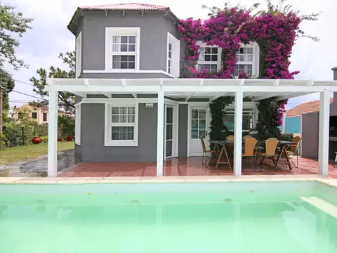 Casa en Alquiler Temporal en La Barra, USD 6.600