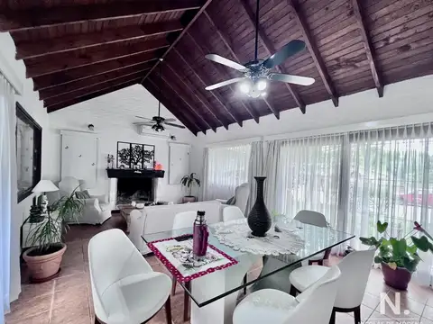 Casa en Alquiler Temporal en Playa Mansa, USD 5.500