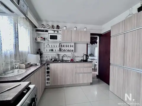 Inmensa casa en alquiler en Playa Mansa