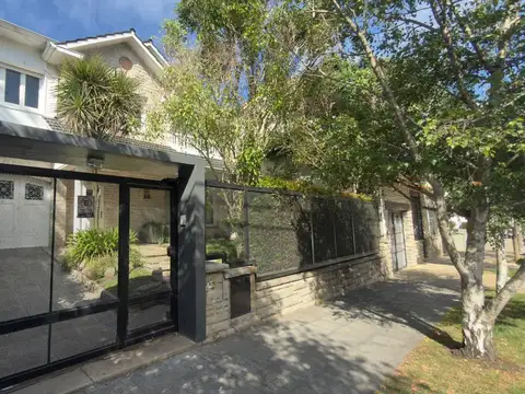 Chalet 5 ambientes con jardín y parrilla - Zona Stella Maris