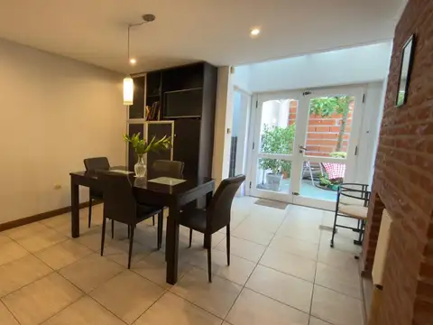 Chalet de 4 amb con dependencia de servicio